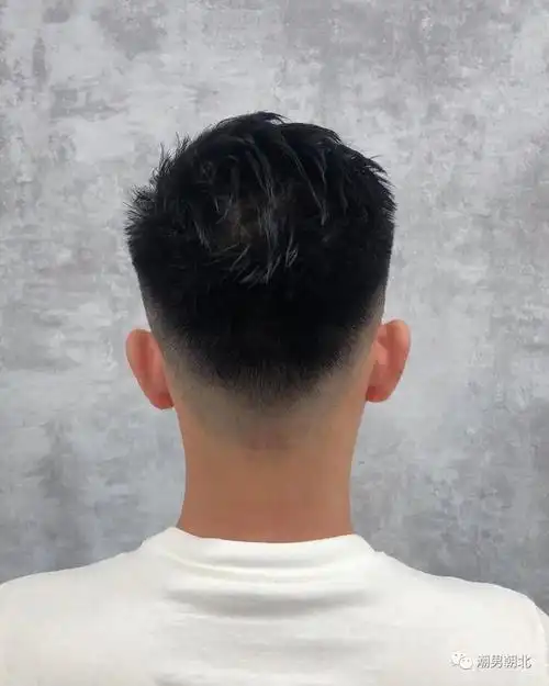 夏天男生别乱剪头发建议试试这3种发型清爽帅气有魅力