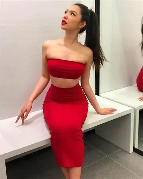 她是日本模特,大d罩杯尽显华丽身材,让很多粉丝难以忘怀