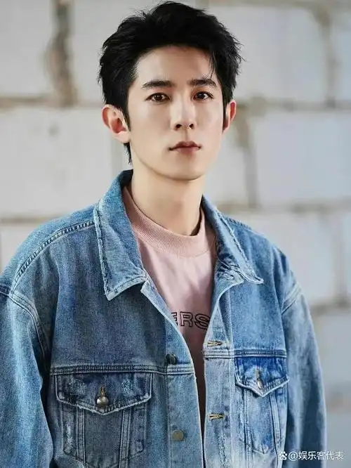 这位"耽改男主"正是曾经出演过《sci谜案集》的季肖冰!