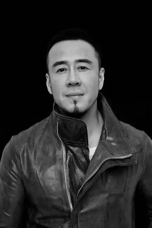 杨坤新歌《路》如约上线 网友:听到不能自拔_手机搜狐网