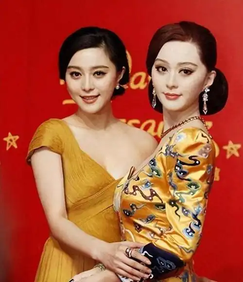 明星蜡像被玩坏:鹿晗嘴被亲掉皮,孙俪被占便宜,范冰冰遭咸猪手