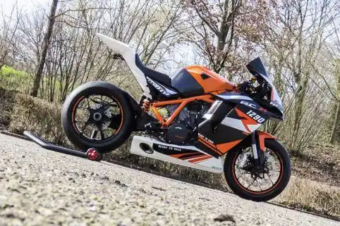 ktm与杜卡迪合体复活传奇经典rc8