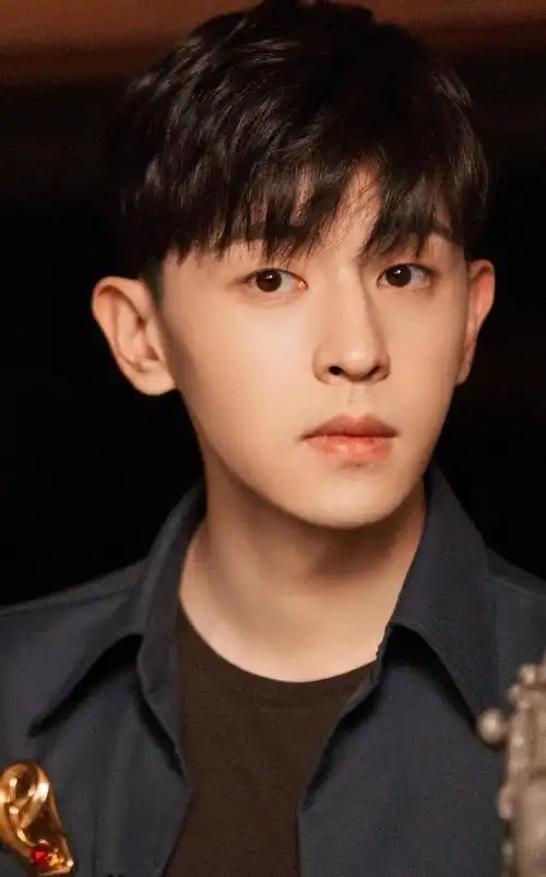 影视明星邓伦写真合集:阳光帅气,高颜值暖男!-搜狐大视野-搜狐新闻