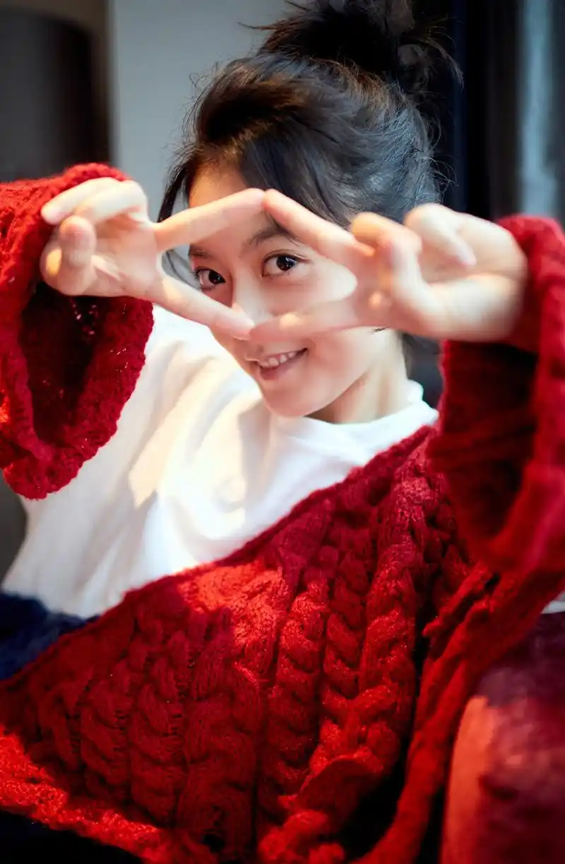 赵今麦活泼俏皮活动照图片,明星,可爱,美女明星,俏皮,赵今麦