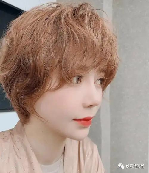 2020流行纹理短发