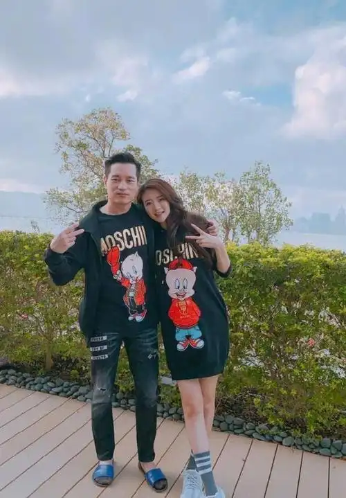 安以轩微博公开怀孕秀恩爱胡歌微博又要上热搜