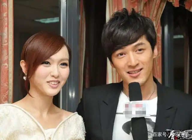 神仙友谊!胡歌来探班唐嫣,唐嫣激动到尖叫,两人互飙上海话