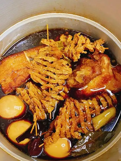 五花肉,豆腐串(可有可无)鸡蛋7215做法:16615五花肉洗