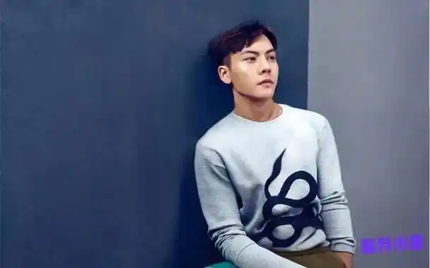 陈伟霆传闻:杨幂的恋情与真实"