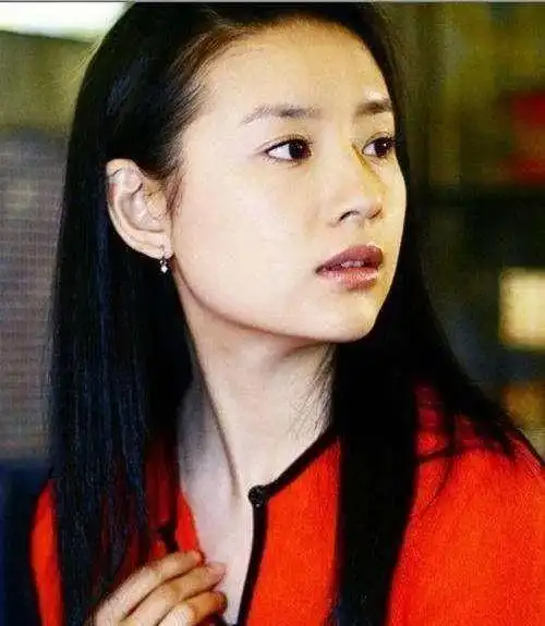 董洁的侧面照真好看