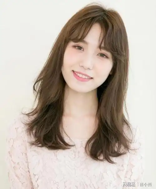 秋季发型别乱剪这几款高颜值刘海了解一下谁试谁好看