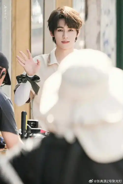 张真源高露洁品牌代言人##张真源奔跑吧