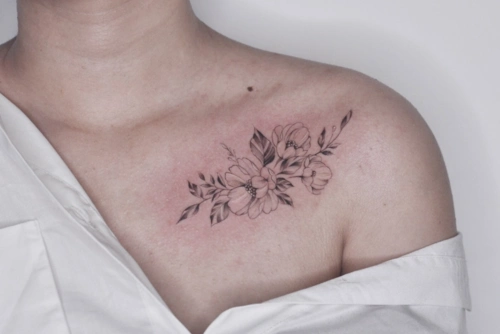 最新男女锁骨纹身图案大全个性锁骨纹身图案设计3