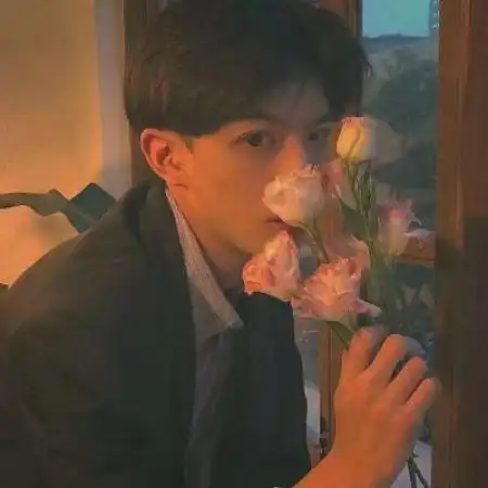 复古伤感男头像