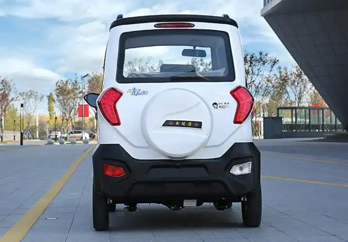 2款精品四轮电动车,驾驶简单,皮实耐用,适合中老年人代步