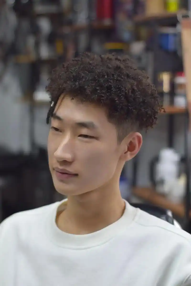 拉丁裔款黑人烫,搭配脏辫#抖音图文来了 #黑人烫 #男士发型 - 抖音