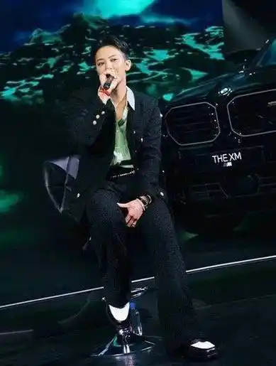 权志龙又买房了 赵丽颖冯绍峰带孩子聚餐_公寓_华纳_权多美