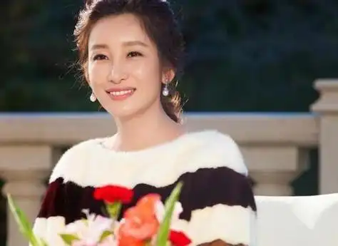 这让秦海璐很感动,两人甚至到了谈婚论嫁的地步成为恋人后,刘岩大手笔