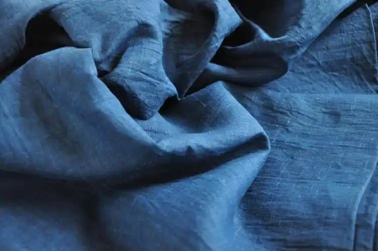 供应纯手工靛蓝染色苎麻布夏季中式diy布组服装面料