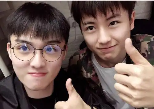 黄誉博香奈儿「黄誉博香奈儿接吻图」-友友