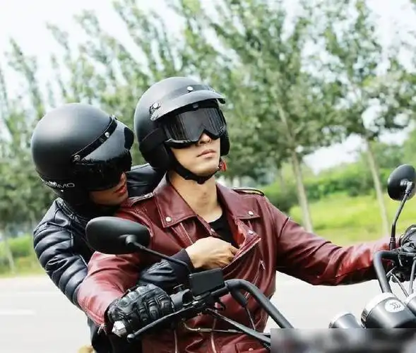 盛势》终于上线了,满屏大长腿欧罗巴高能屏幕|狂欢节|盛势2_网易订阅