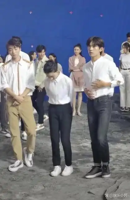 长相玉树临风却输在个子矮上这9位男明星的身高可惜了