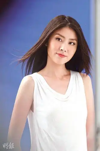 cnki 密码 陈慧琳穿白裙拍广告似女神 造型清新美艳