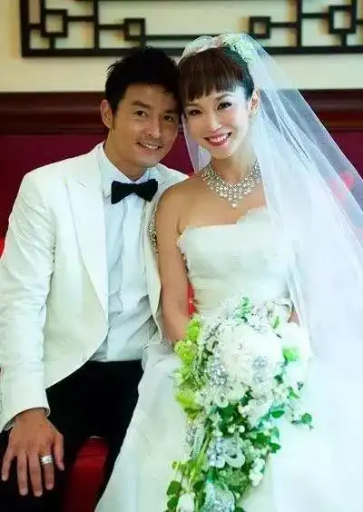 新加坡生活| 扒一扒新加坡的官宣夫妻