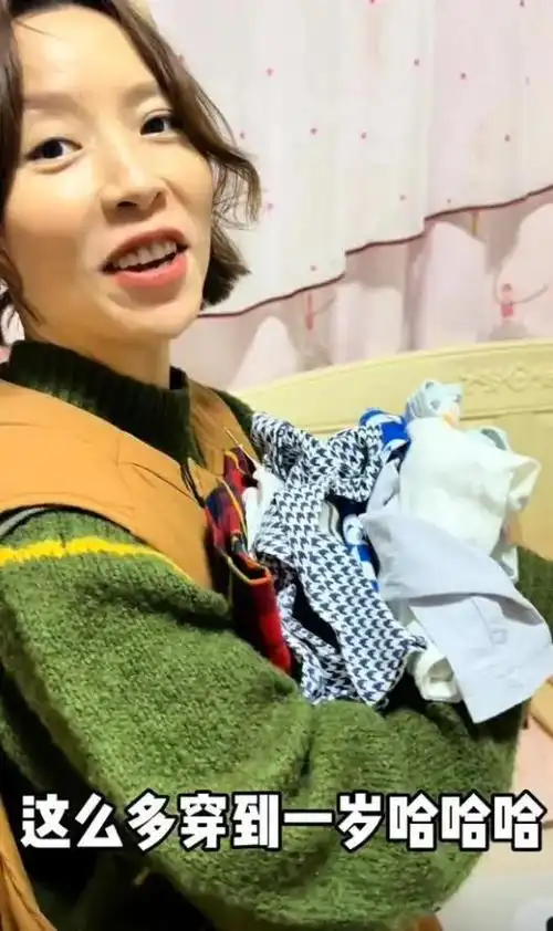 王源喜当舅黄雅莉顺利生下儿子阿布全家福首曝光