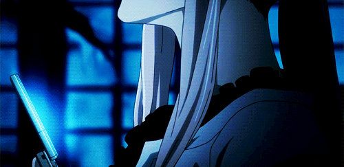 女孩眼神蓝光黑夜gif动图_动态图_表情包下载_soogif