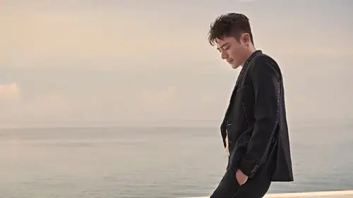 霍建华成熟稳重西装写真,高清图片,电脑桌面-壁纸族