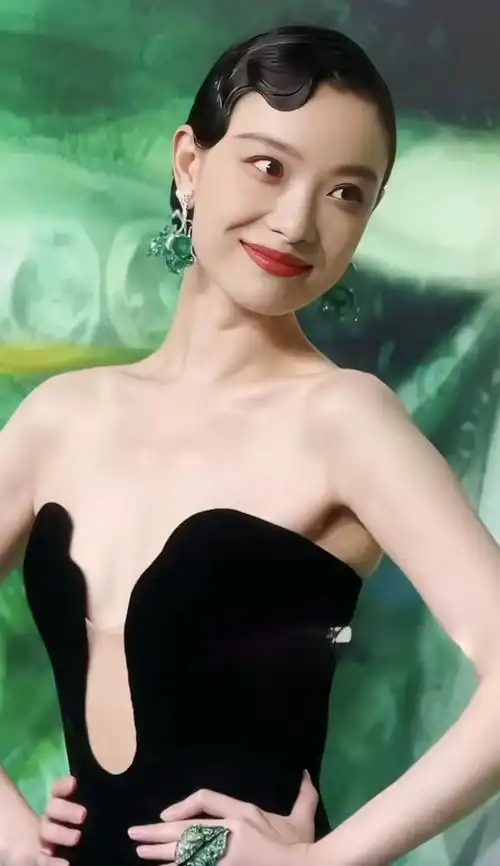 9月7日倪妮最新造型亮相真的是美炸了