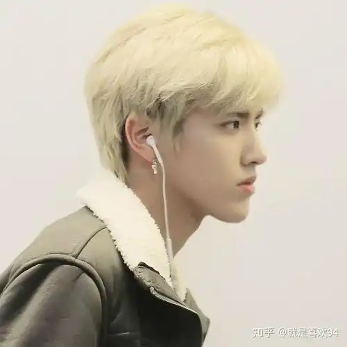 吴亦凡有哪些出圈神图? - 知乎