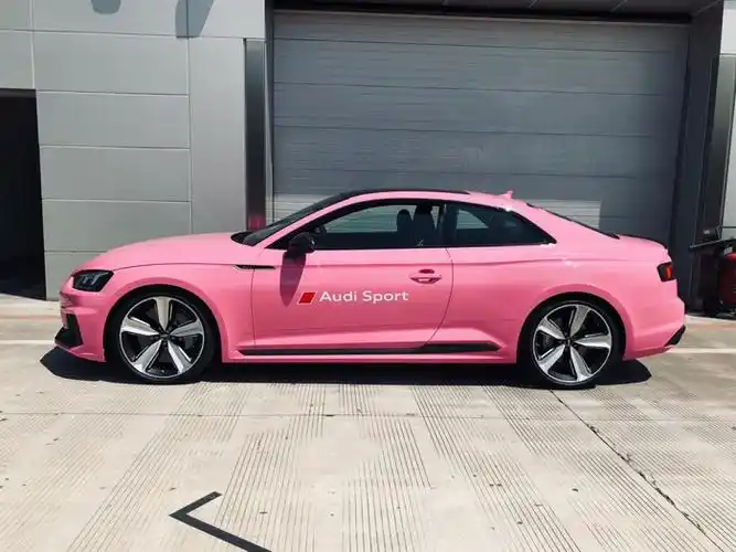 粉色奥迪rs5 coupe,搭载保时捷同款2.9t动力