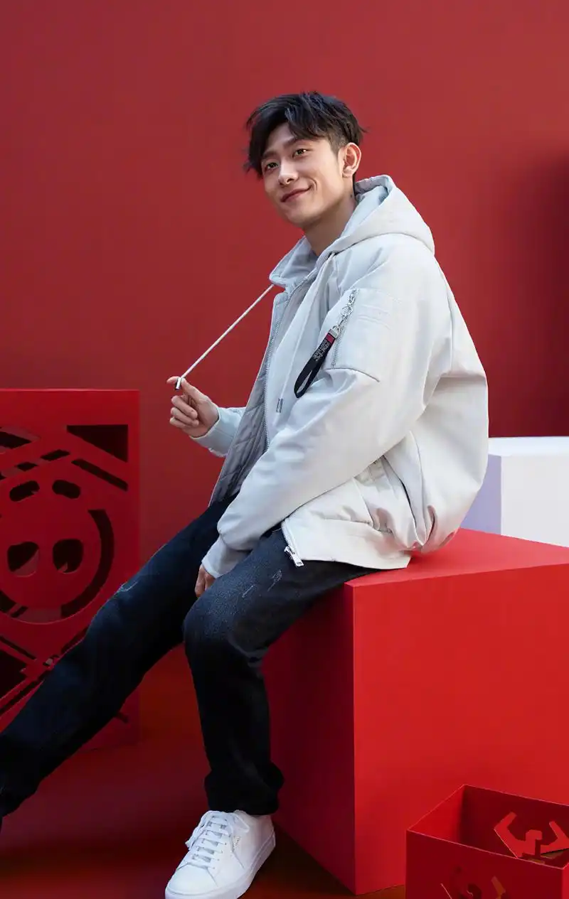 张一山图片张一山酷帅写真图片