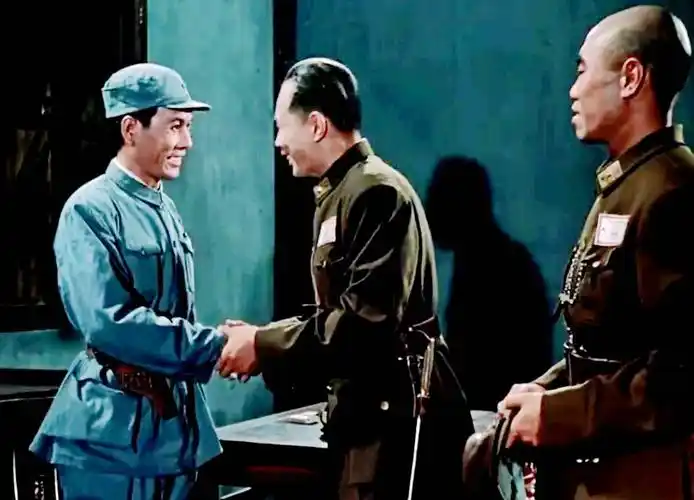 记得电影《东进序曲》吗?著名演员李炎主演,故事曲折,扣人心弦