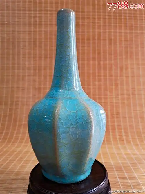 旧藏冰片玛瑙釉汝窑六棱瓶