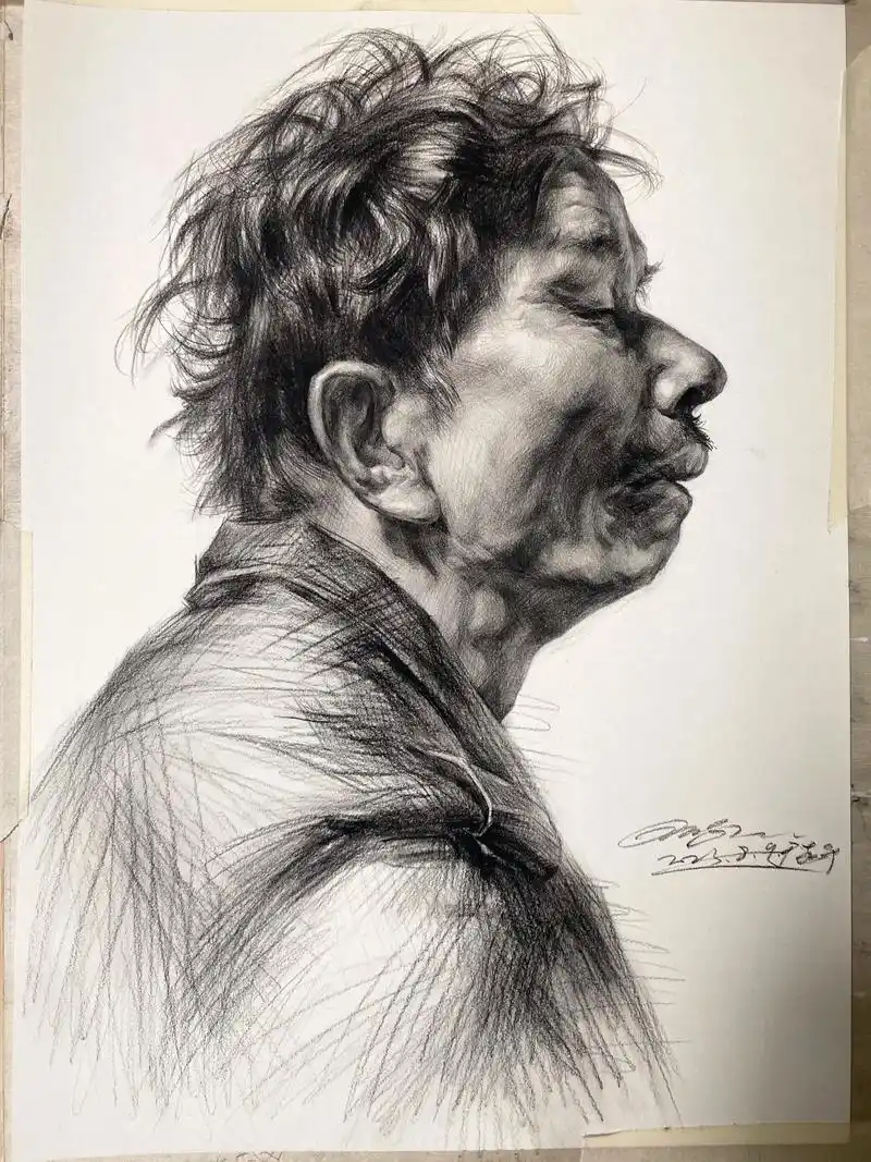 侧面老人#人物肖像 #画画 #素描 #美术生 #画室日常 - 抖音