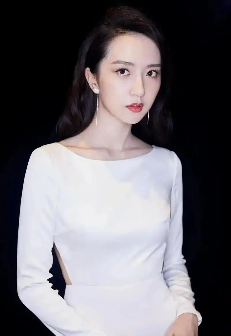 许龄月高清写真照