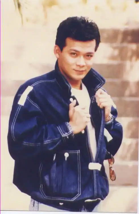 p>黄日华,1961年9月4日出生于广东省惠州市博罗县,中国香港男演员