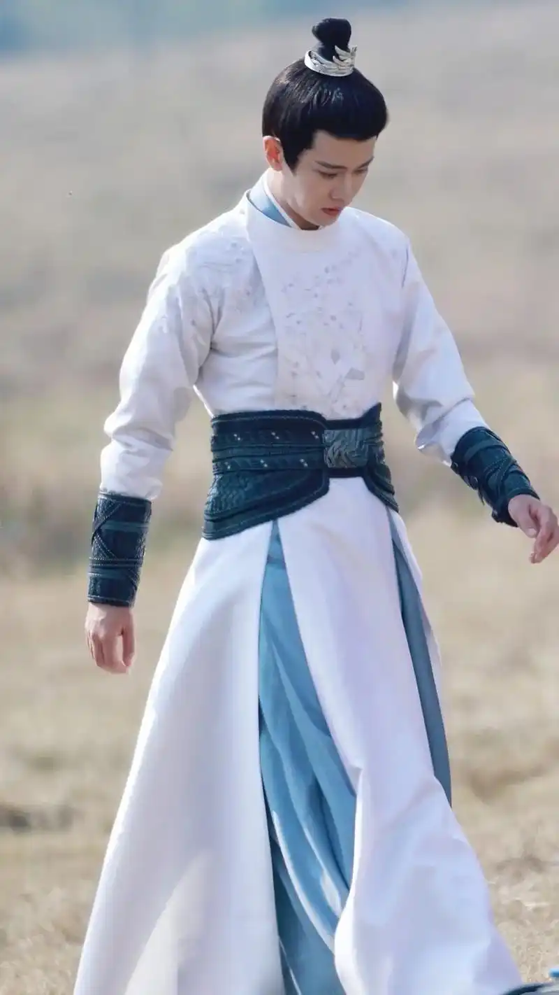 #任嘉伦 #古装 南辰王,期待相遇 - 抖音