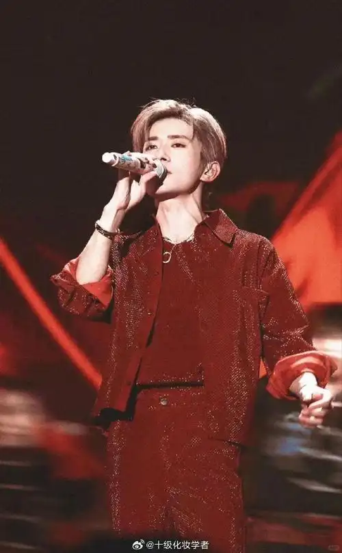 易烊千玺##美妆