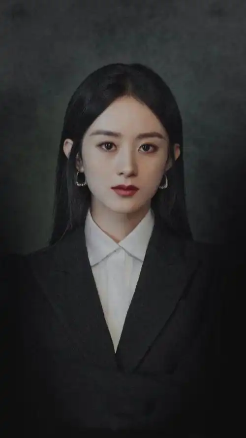 赵丽颖风格转化得太大穿西装干练飒气女强人如今优雅得好精致