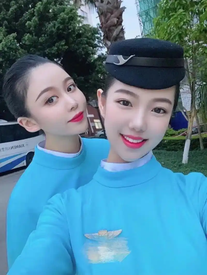 厦门航空——航空美学的极致演绎!厦航空姐最美!