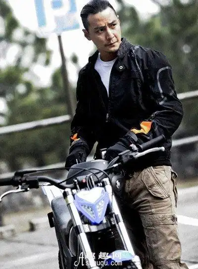 《窃听风云2》吴彦祖剧照