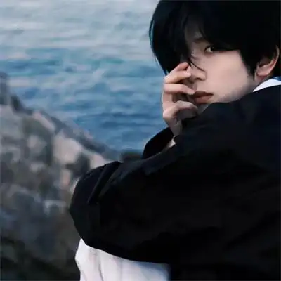 黑色系真人很酷的男生头像图片 低调时尚的耐看成熟男头图片大全