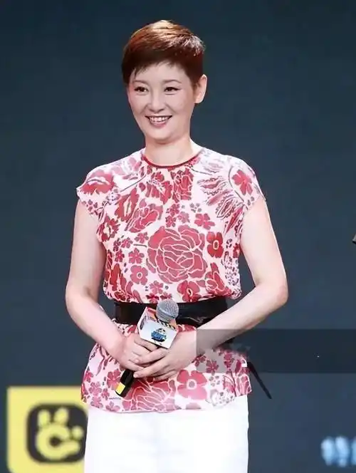 徐帆人老心不老!