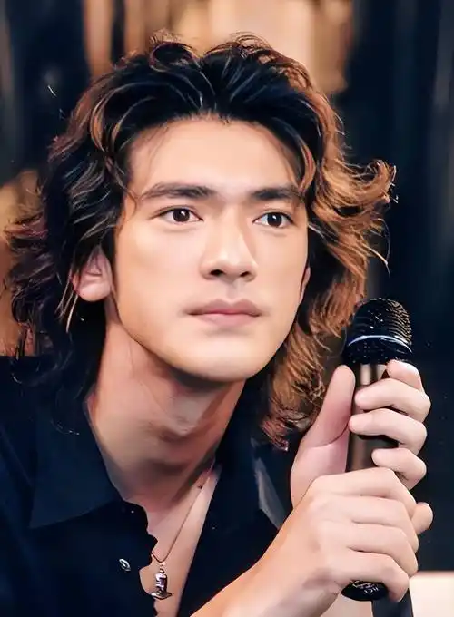 原创帅成亚洲第一因为长相烦恼的金城武如今过得还好吗