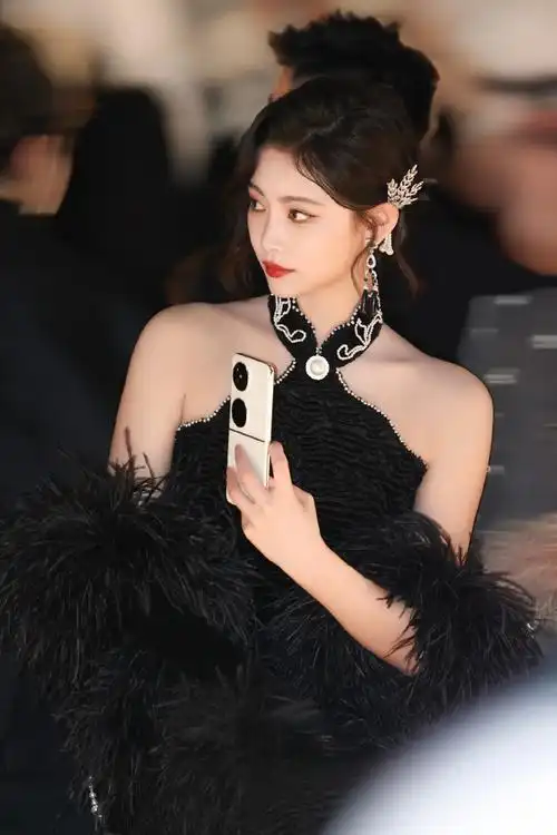 许佳琪的秀场日记