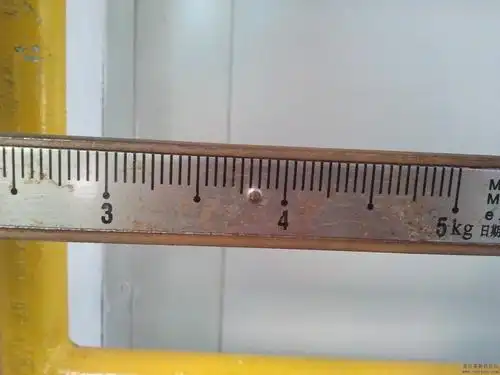 这个磅秤的称量记录里可以写4.06kg吗?还是只能按照最小分刻度写4.